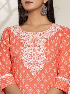  peach ethnic motifs cotton straight kurta and trouser with dupatta set 4