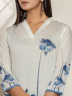  white silk blend digital print kurta 4