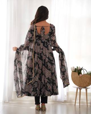 Sheer floral v-neck maxi dress elegance 3