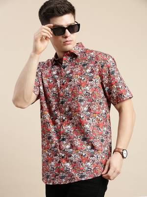 Showoff men's short sleeves graphic multi shirt 1