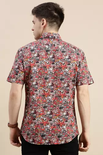 Showoff men's short sleeves graphic multi shirt
