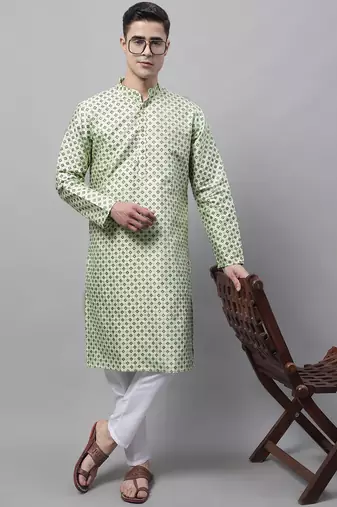 Men green printed silk blend kurta pajama