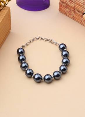 Grey Pearl Bracelet 1