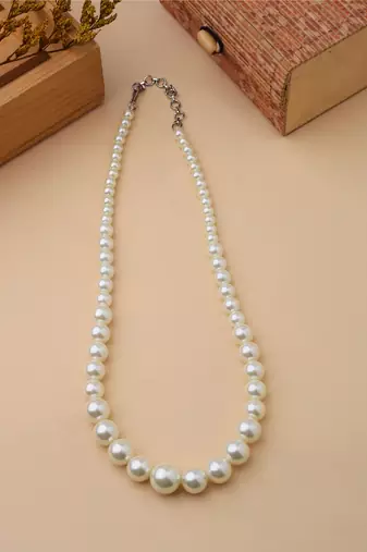 Pearl Necklace In White