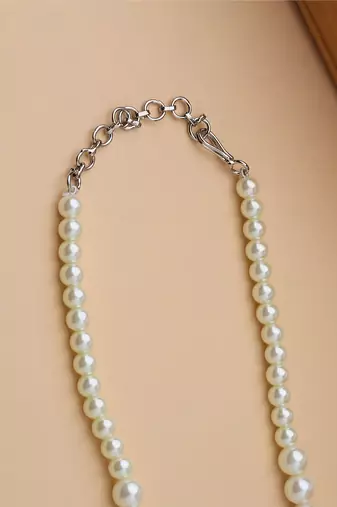 Pearl Necklace In White