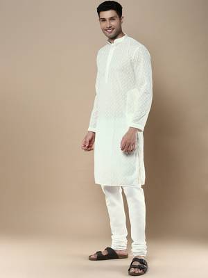 Sanwara's stylish ethnic chikankari kurta & pajama set for men 2