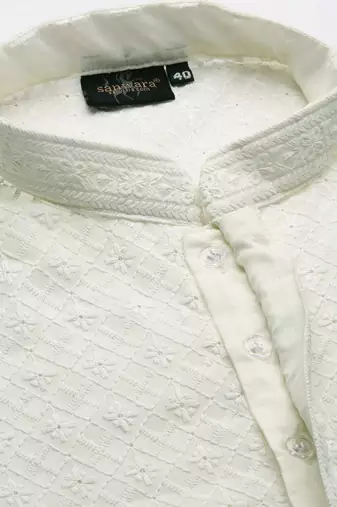 Sanwara's stylish ethnic chikankari kurta & pajama set for men