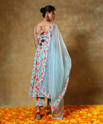 Guzarish red floral anarkali set 4