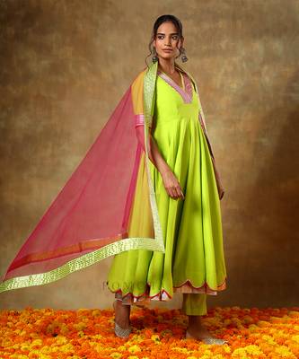 Guzarish gulaal green cotton anarkali set 2