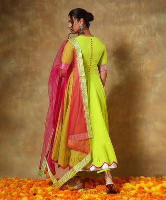 Guzarish gulaal green cotton anarkali set 5