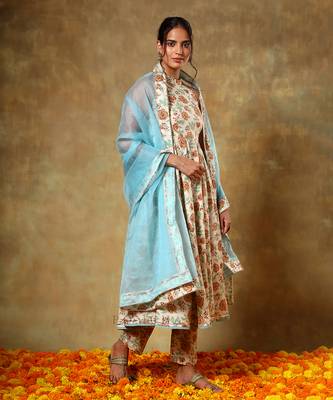 Guzarish beige halter neck cotton anarkali set 3
