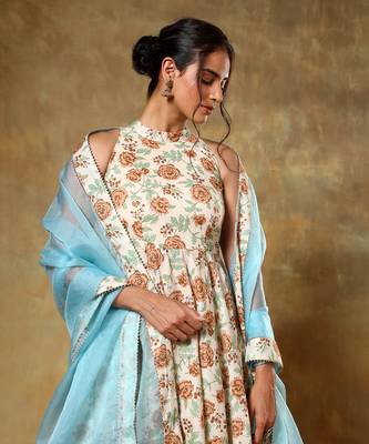 Guzarish beige halter neck cotton anarkali set 5