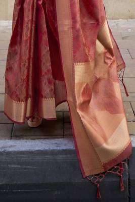 Maroon Organza Silk Zari Weaving Border And Rich Pallu Saree With Blouse For Women 4