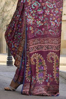 Marron Banarasi Silk Zari Weaving Border And Pallu Saree With Blouse For Women 4