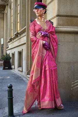 Rani Pink Organza Silk Zari Weaving Border And Rich Pallu Saree With Blouse For Women 2