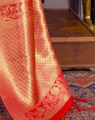 Red Faux Kanjivaram Silk Gold Zari Weaving Border And Rich Pallu Saree With Blouse For Women  3