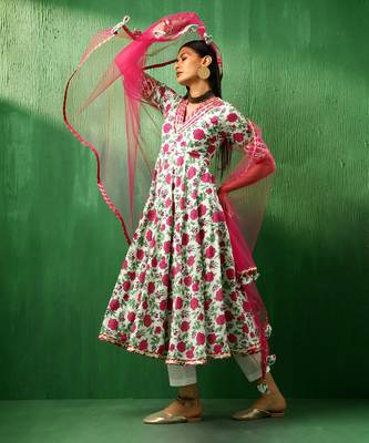 Adaa pink white cotton anarkali set 3