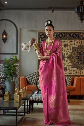 Pink Silk Blend Copper Zari Woven Border And Rich Pallu Saree With Blouse For Women 