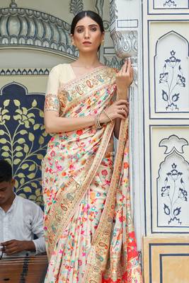 Cream Cotton Blend Beautiful Weaving Border Saree With Blouse 2