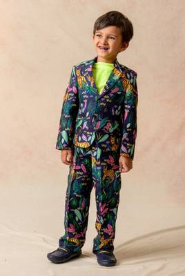 Jungle print coat with loose fitted straight pants and neon stretchable round neck t shirt 1