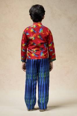 Birds print shacket with blue green stripes printed pants 2