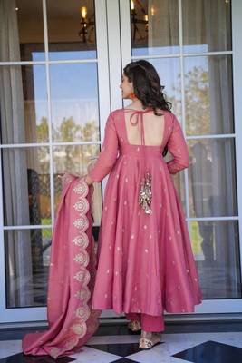 Women's latest collection chinnon silk suit sets  2