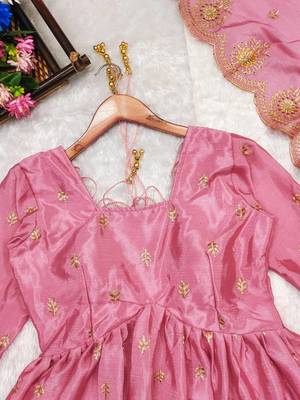 Women's latest collection chinnon silk suit sets  3