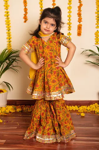 Bachpan darpan sharara set
