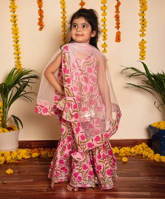 Bachpan nazakat sharara set 1