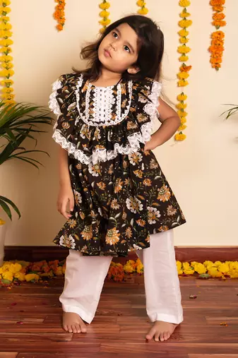 Bachpan roop rang frock pant