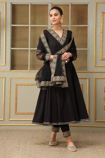 Saadgi sunheri lace black anarkali set