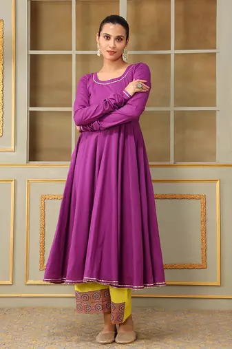 Saadgi bagni lace anarkali set