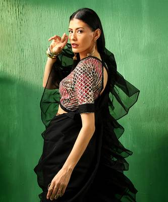 Adaa black organza ruffle saree 4