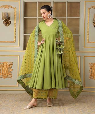 Saadgi mehendi green mirror work angrakha set 1