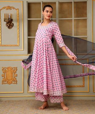 Saadgi blue paisley pink anarkali set 3