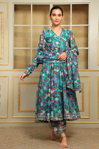 Saadgi phulwari anarkali set