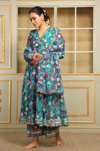 Saadgi phulwari anarkali set