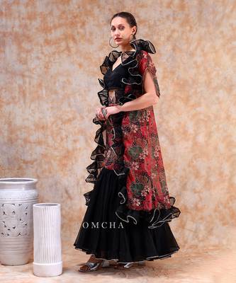 Dil Kash Black Lehenga Shrug Set 4