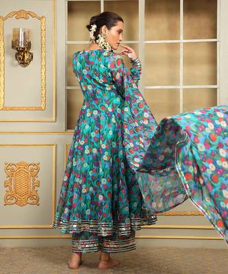 Saadgi phulwari anarkali set 4