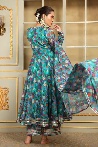 Saadgi phulwari anarkali set