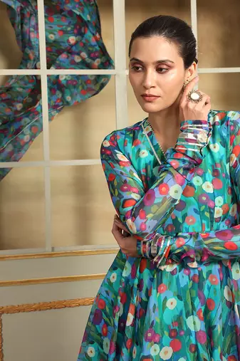 Saadgi phulwari anarkali set