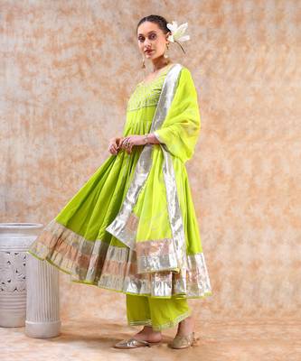Dil kash bright green anarkali 4