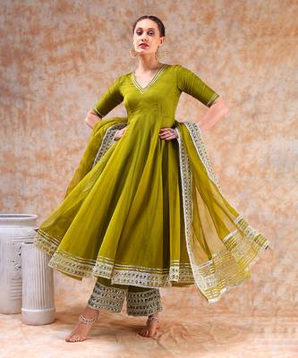 Dil kash mehendi green anarkali set 1