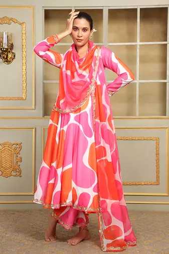 Saadgi rangeen anarkali set