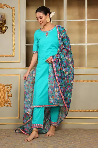 Saadgi phulwari straight suit set