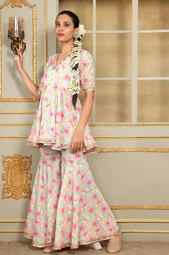 Saadgi gulistan sharara set