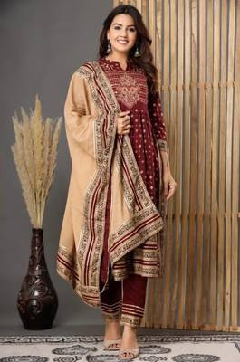 Maroon handwork embroidered kurta and pant set with dupatta 2