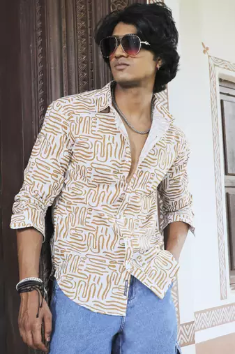 Men's brown contrast lines shirt