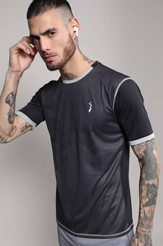 Men's charcoal grey geometric activewear t-shirt