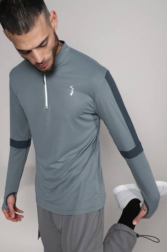 Men's charcoal grey basic activewear t-shirt